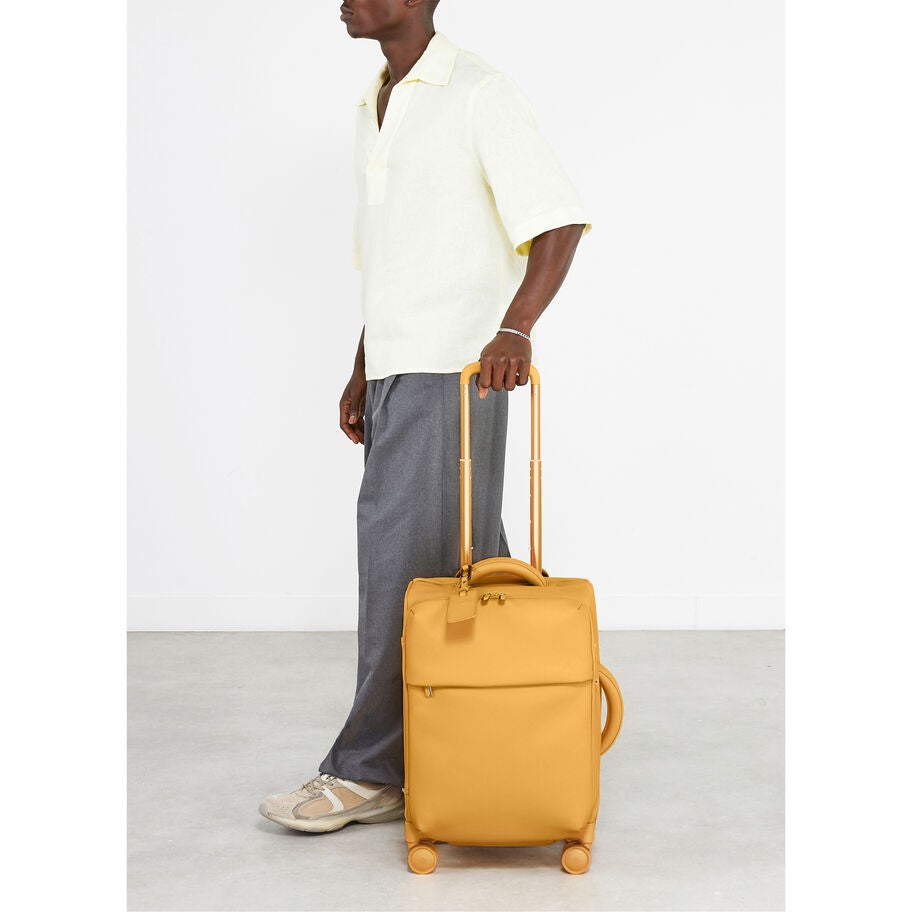 Lipault LOST IN BERLIN Valise Cabin 2.0 in the color &Eacute;clat de mangue. image number 1
