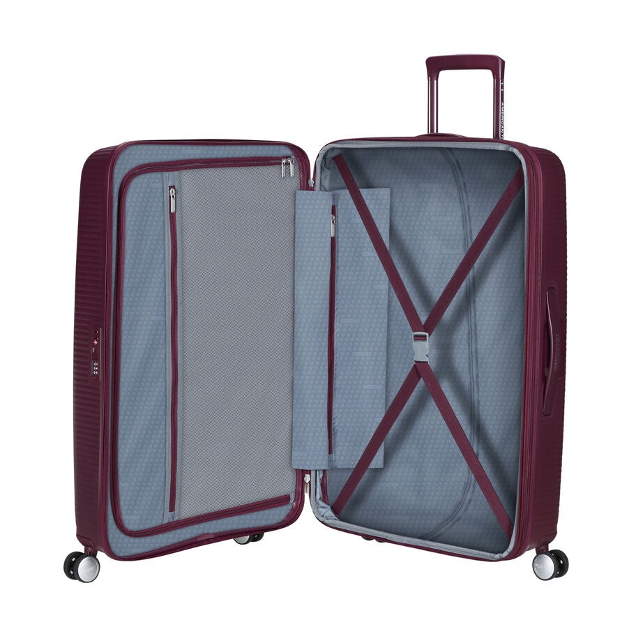 American Tourister Curio Ensemble de 3 Bagages in the color Cerise Sauvage. image number 1
