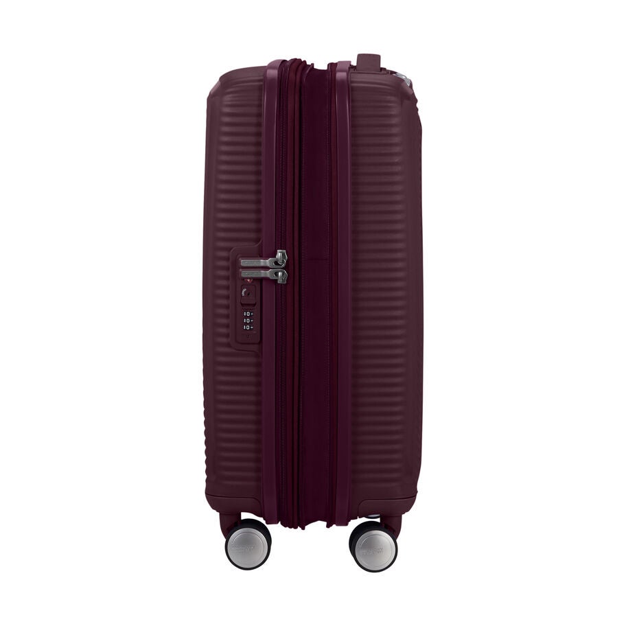 American Tourister Curio Valise de Cabine Spinner in the color Nouveau | Cerise Sauvage. image number 4
