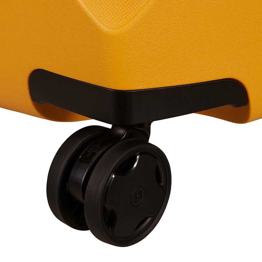 Samsonite Essens Spinner Medium in the color Radiant Yellow. image number 18