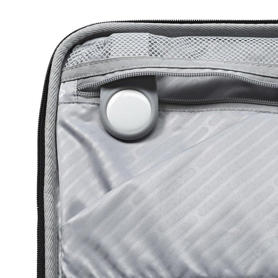 Samsonite Paralux Hardside Spinner Carry-On&trade; in the color Black. image number 5