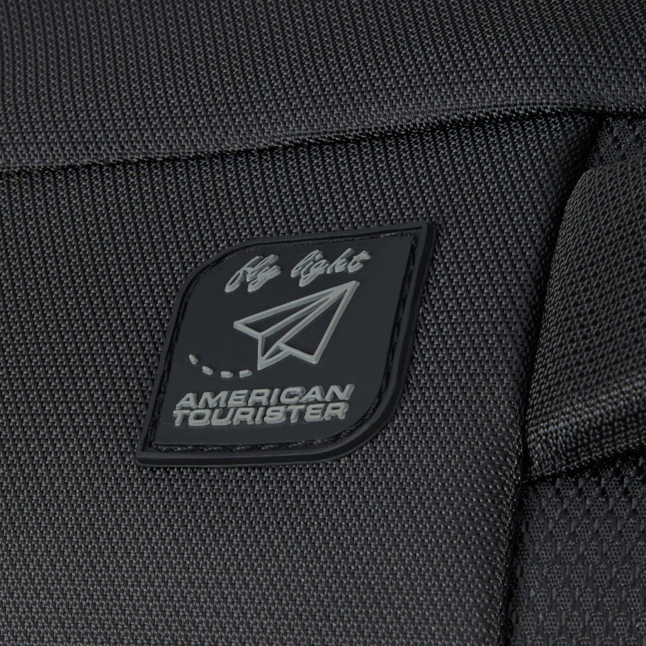 American Tourister SummerRide Spinner Medium in the color Black. image number 8