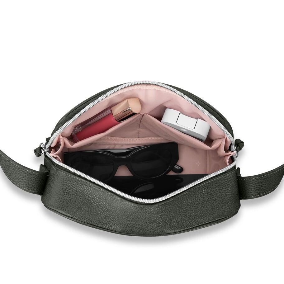 Samsonite Mobile Solution 2 Leather Bandouli&egrave;re RFID in the color Olive. image number 1