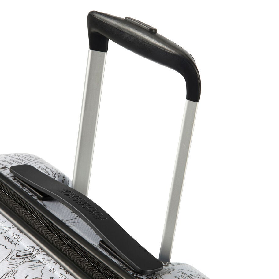 American Tourister Disney Wavebreaker Spinner Carry-On&trade; in the color Minnie Comics White. image number 2