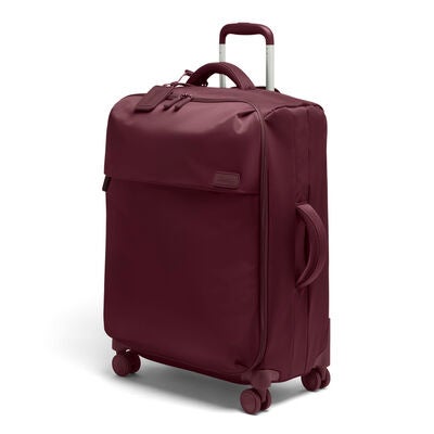 Lipault PLUME Valise Moyen S&egrave;jour in the color Bordeaux.