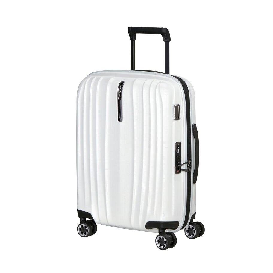 Samsonite Nexis Spinner Carry-On&trade; in the color Cotton White. image number 0