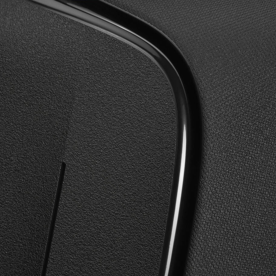 Samsonite Essens Spinner Medium in the color Graphite. image number 12