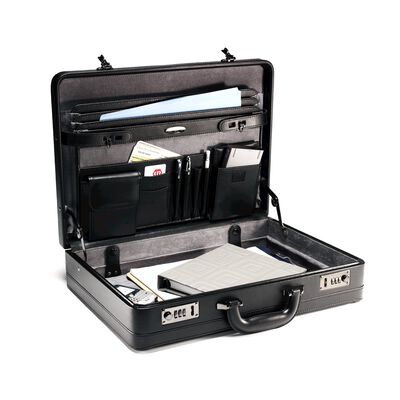 Samsonite Leather Attache in the color Black.