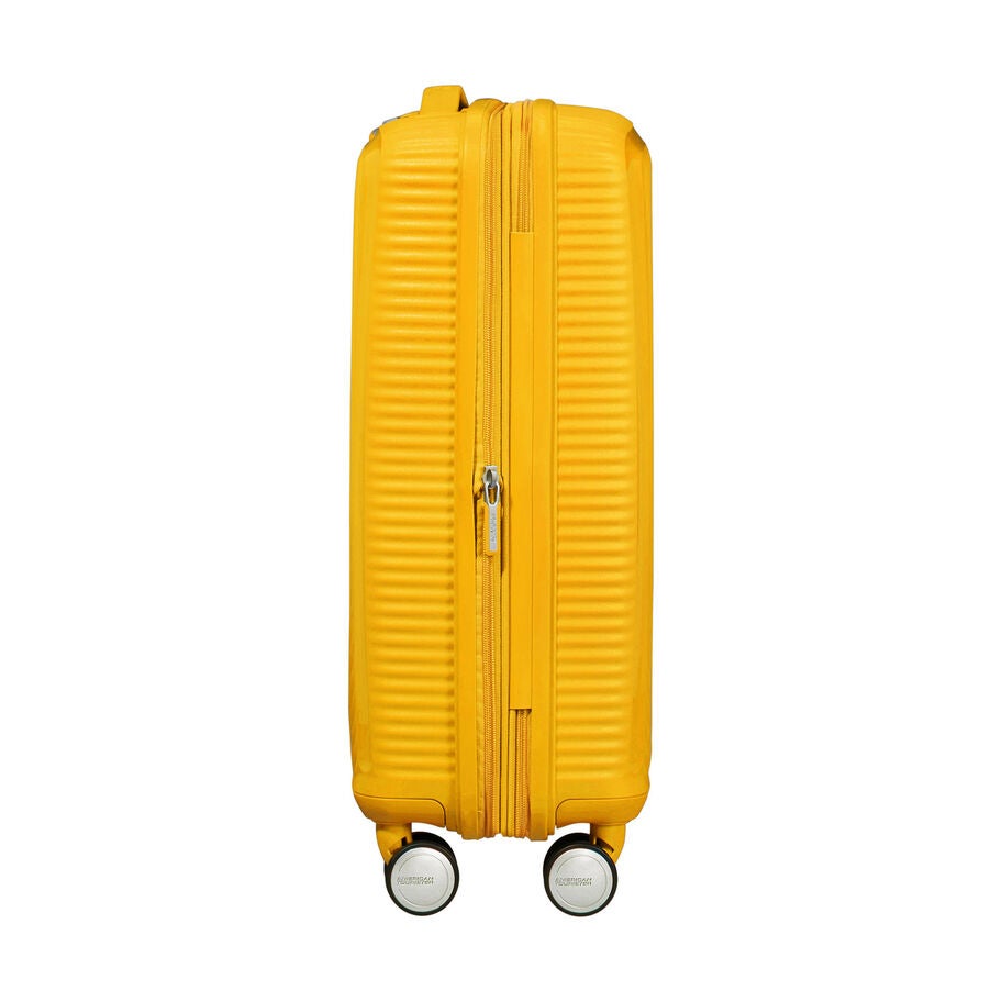 American Tourister Curio Valise de Cabine Spinner in the color Jaune Dor&eacute;. image number 3
