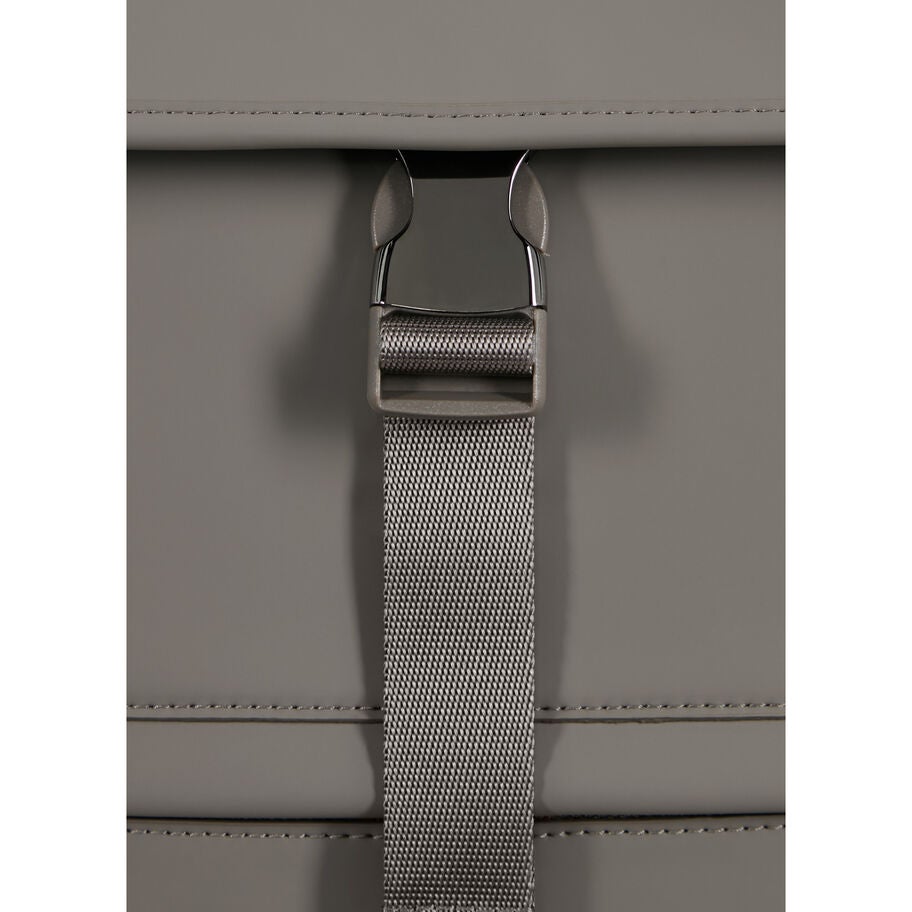 Lipault LOST IN BERLIN Cargo Backpack 2.0 in the color New | Ash Stone. image number 5