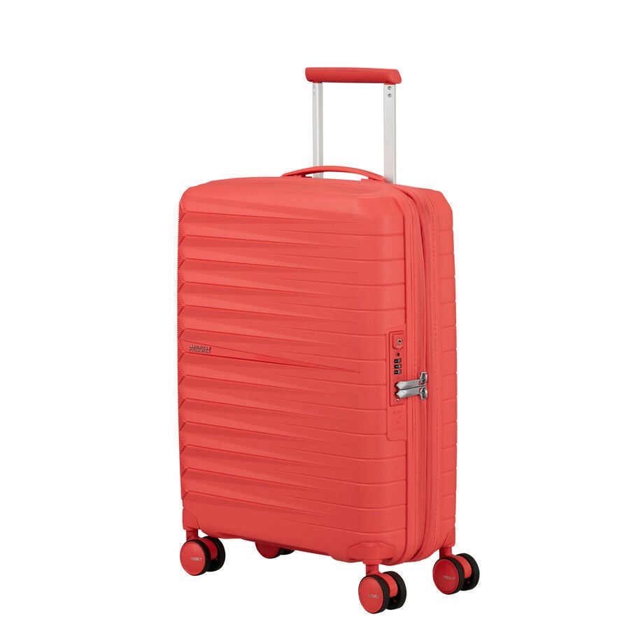 American Tourister FastForward Carry-On&trade; &agrave; Roues in the color Corail orang&eacute;. image number 0