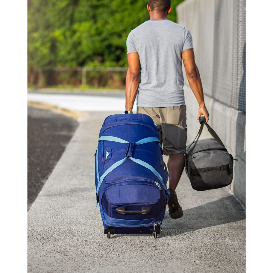 High Sierra Fairlead 34" Drop Bottom Duffle in the color True Navy/Graphite Blue. image number 8