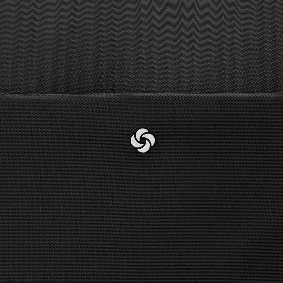 Samsonite Silhouette 18 Women's Business Tote in the color Black. image number 3