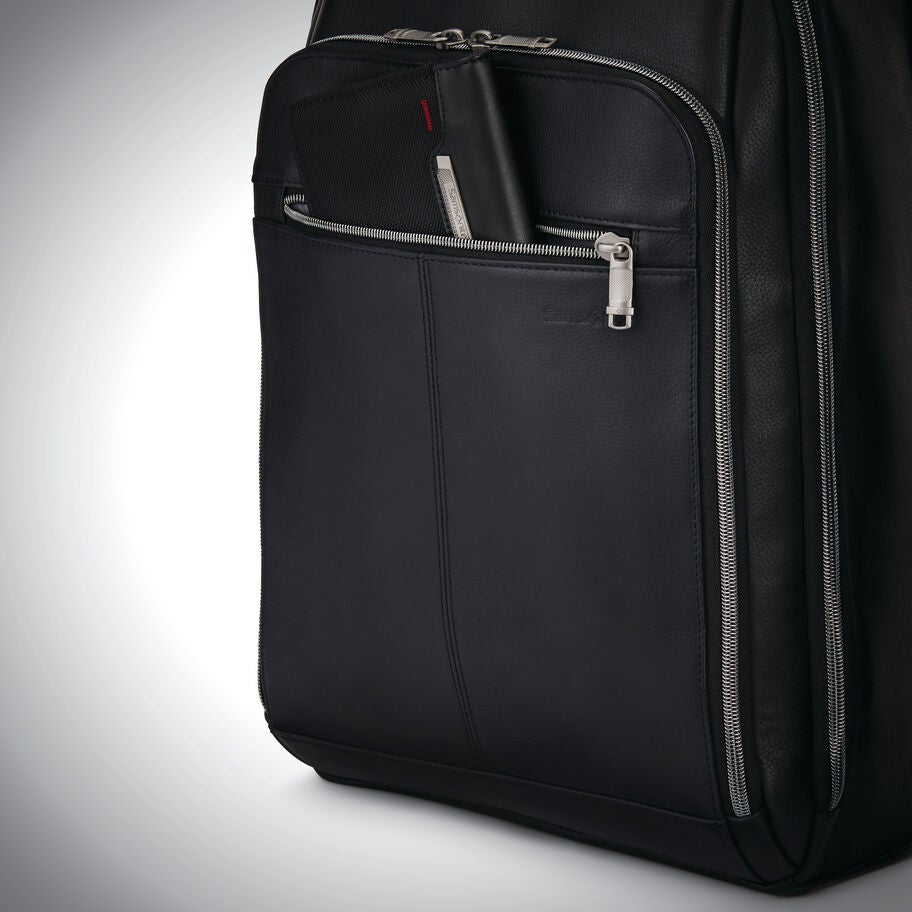 Samsonite Classic Cuir Sac &agrave; dos in the color NOIR. image number 5