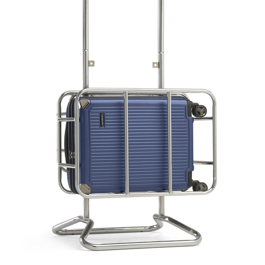 Samsonite ICON Spinner Carry-On&trade; in the color Navy. image number 2