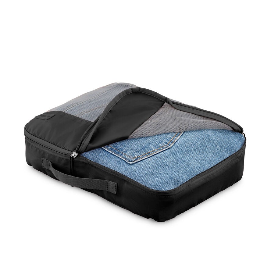 American Tourister Stratum 3.0 3 Piece Packing Cubes in the color Black. image number 6