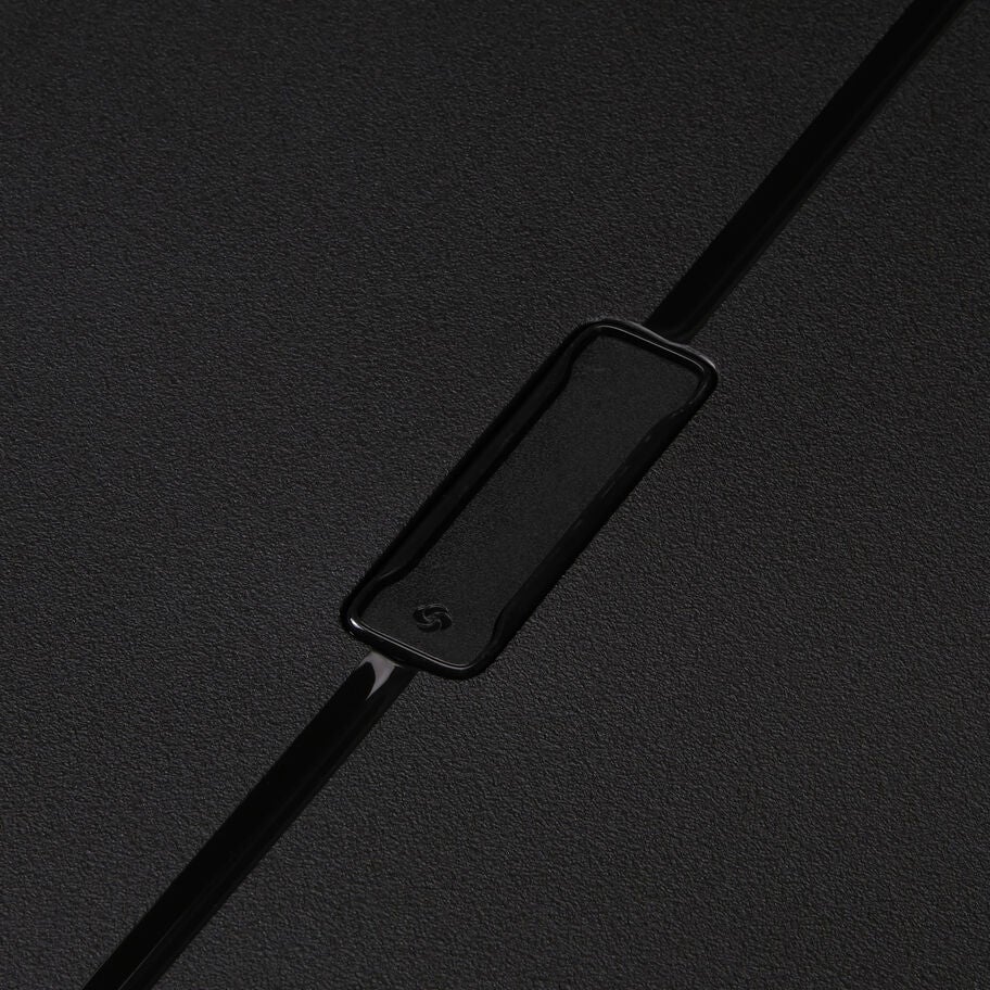 Samsonite Essens Spinner Medium in the color Graphite. image number 14