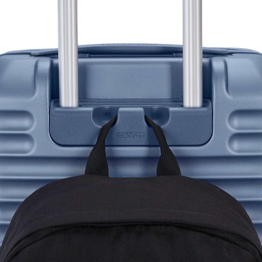 American Tourister Stratum 3.0 valise moyen &agrave; roues in the color Bleu &eacute;l&eacute;mentaire. image number 3