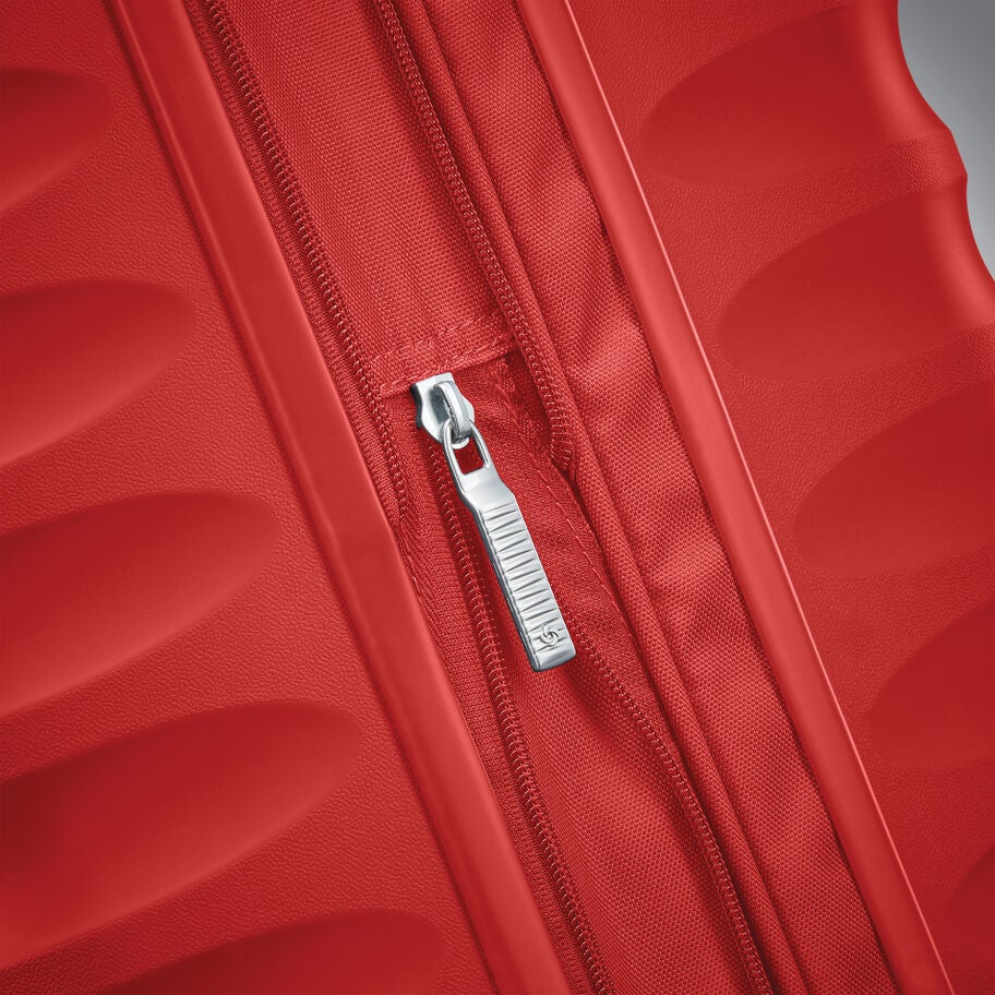 Samsonite Voltage DLX Spinner Carry-On&trade; in the color Chili Red. image number 6