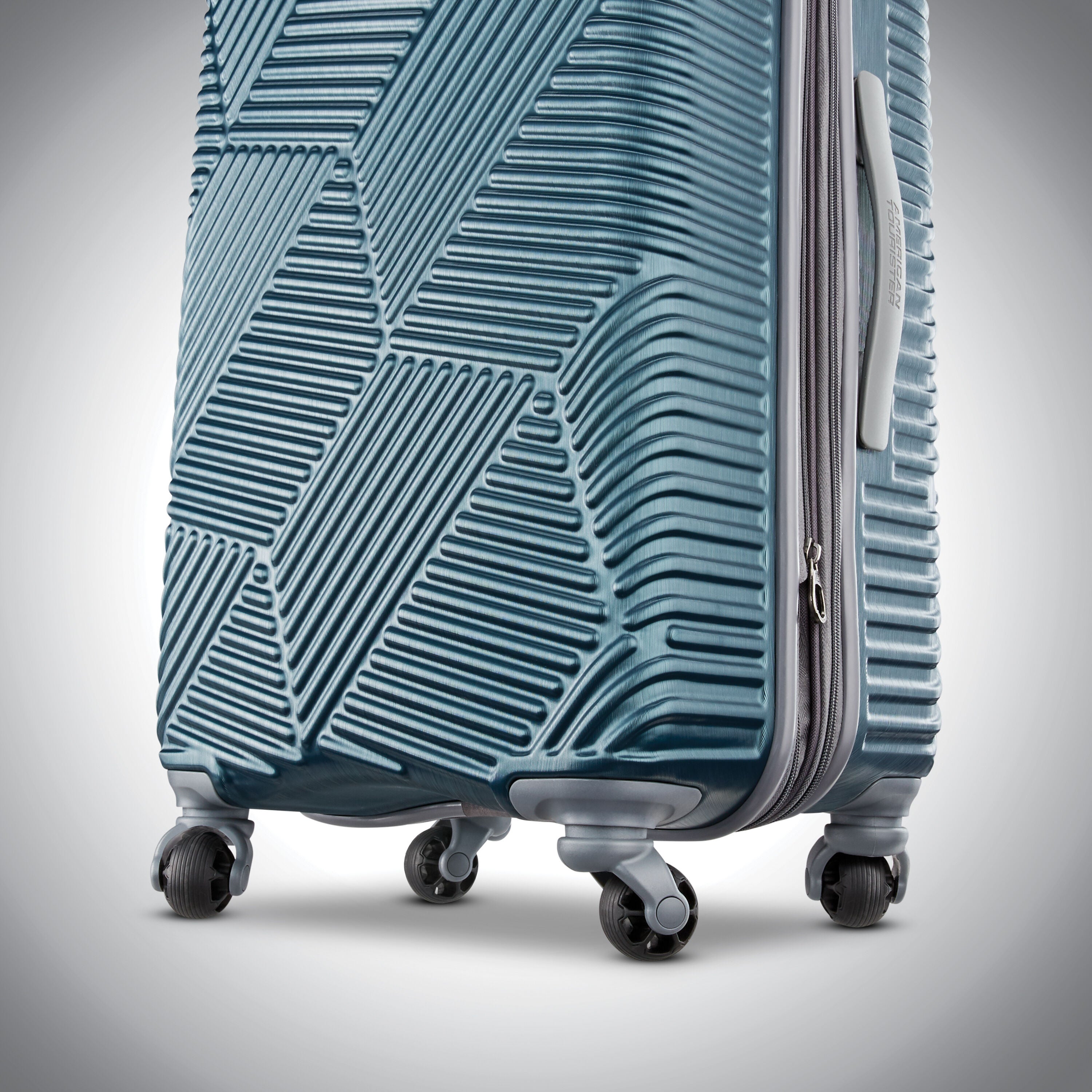 American Tourister Airweave Spinner Large
