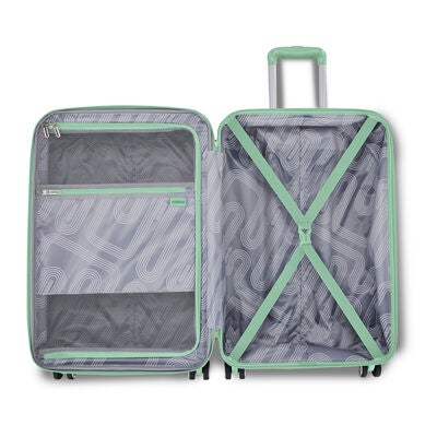 American Tourister Stratum 3.0 Spinner Medium in the color Surreal Green.