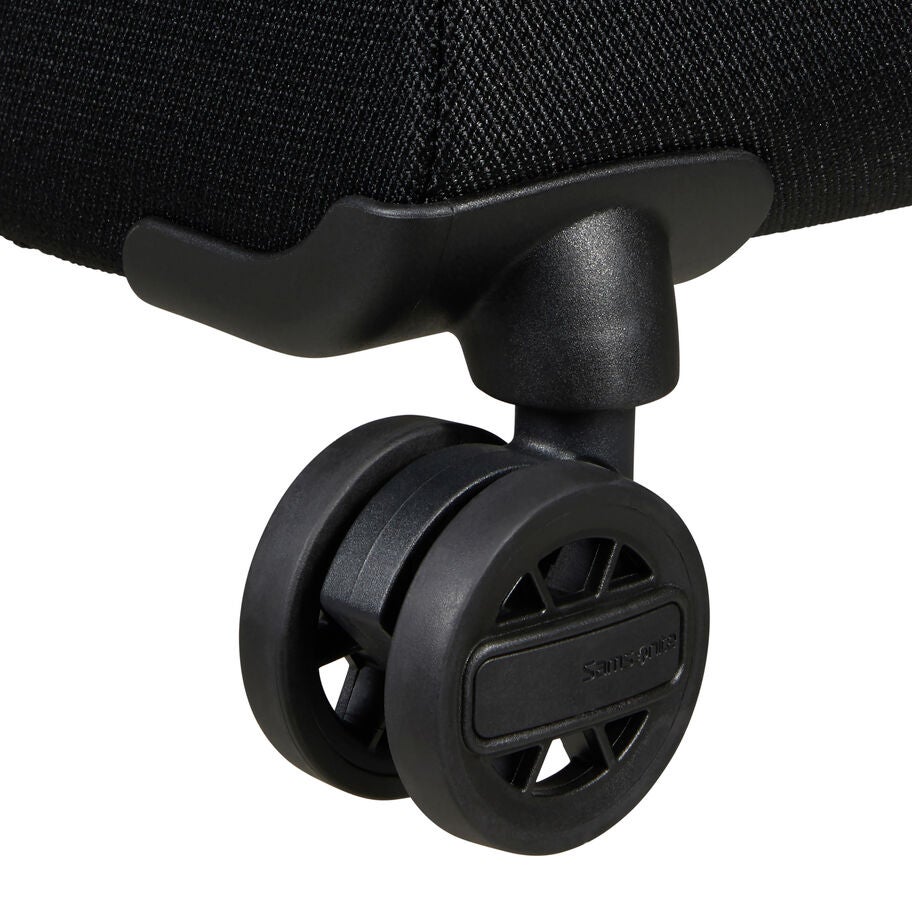 Samsonite Vaycay Spinner Medium in the color Black. image number 7