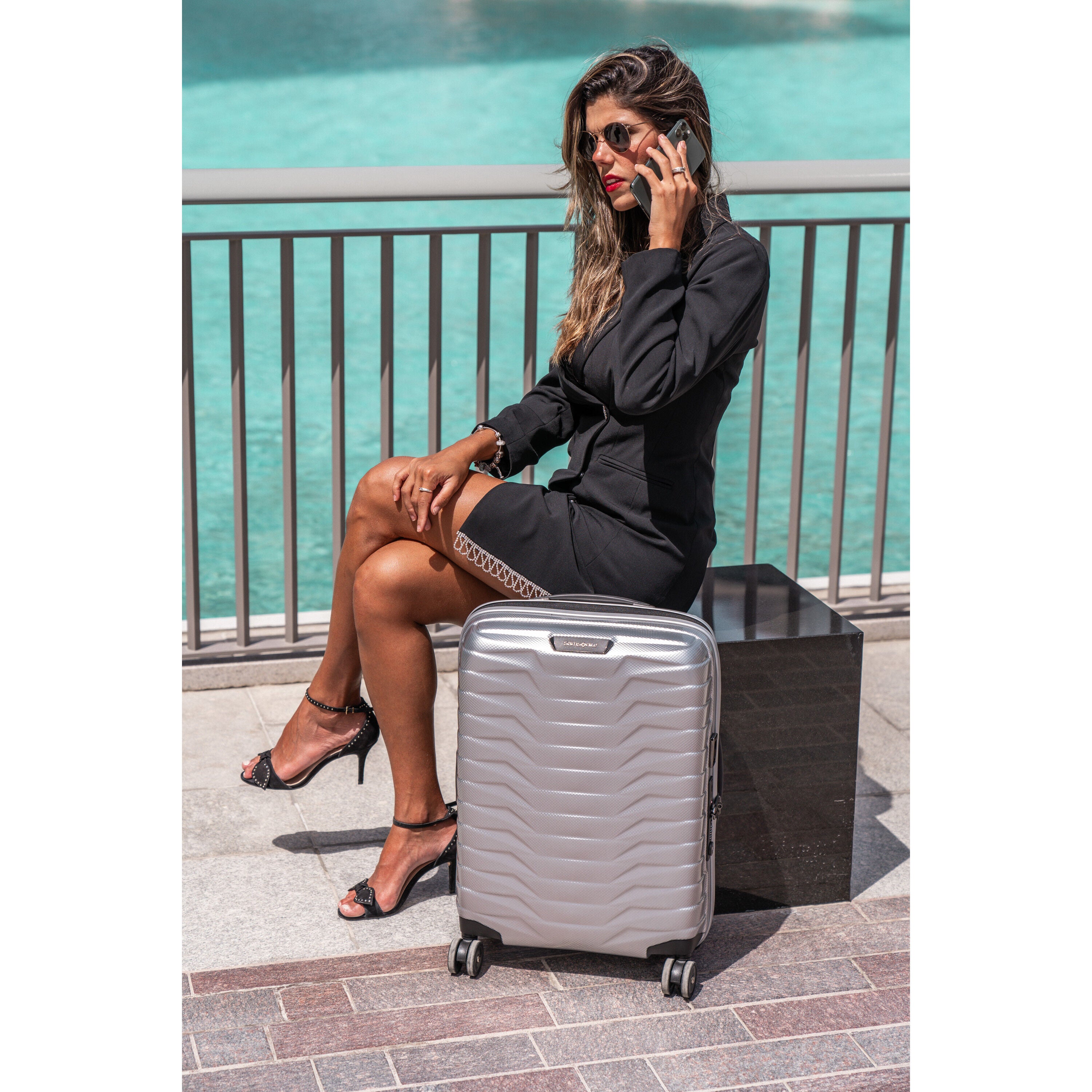 Samsonite carry on measurements top