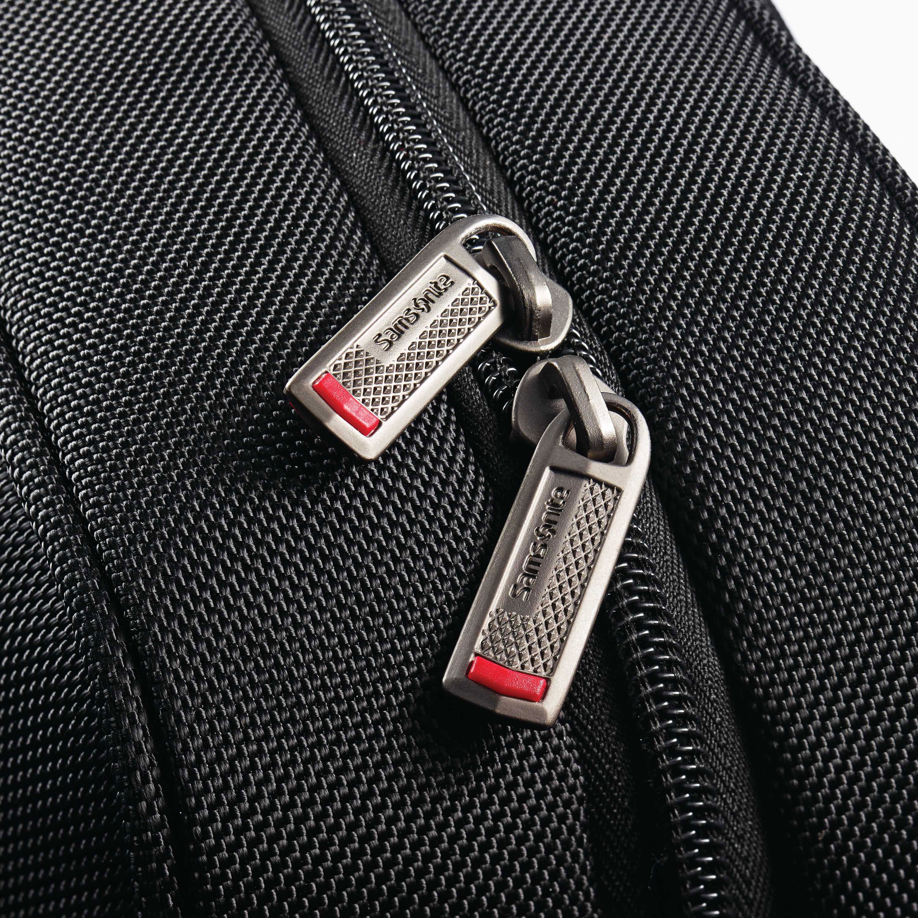 Samsonite xenon 2025 3.0 techlocker briefcase