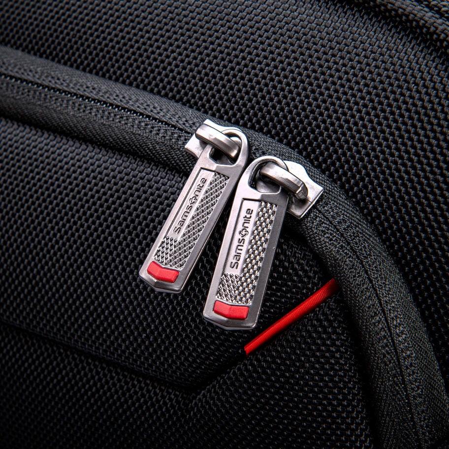 Samsonite Xenon 4.0 Slim Brief in the color Black. image number 3