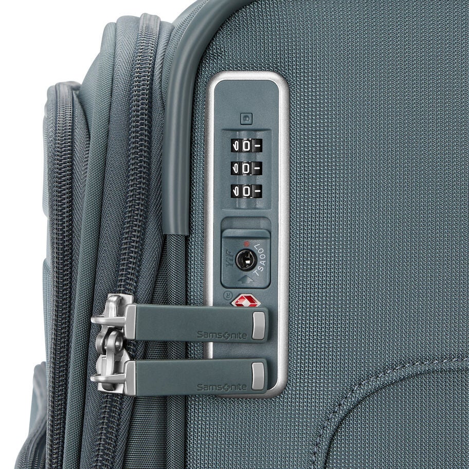 Samsonite Silhouette 18 Spinner Large in the color Black. image number 5