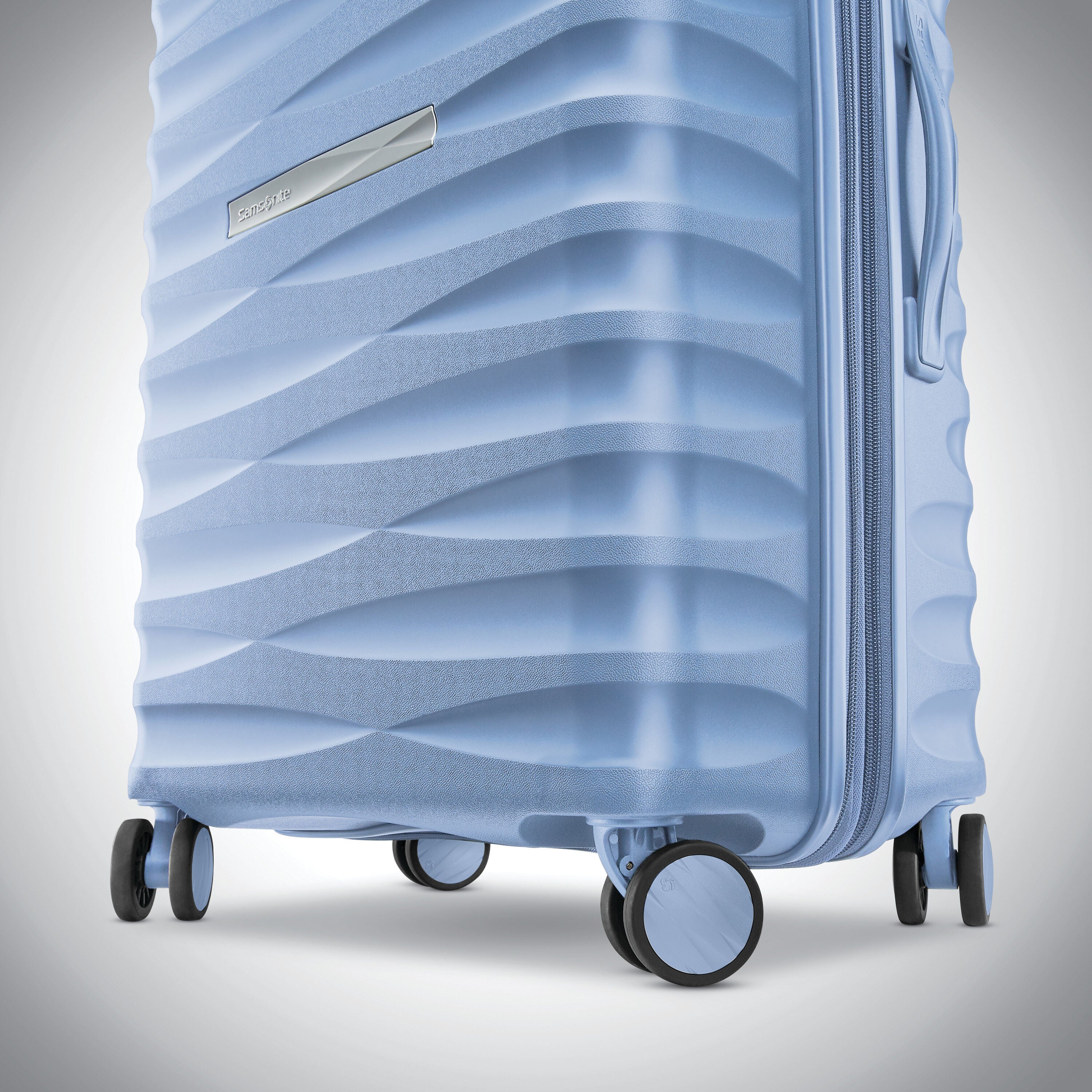 Samsonite portus dlx spinner 2025
