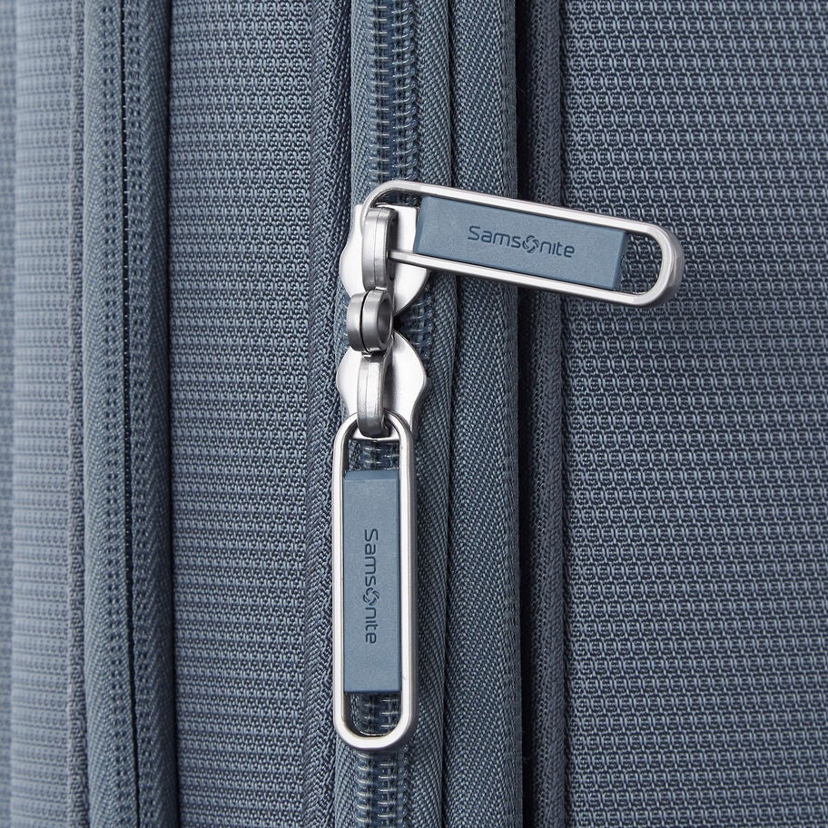 Samsonite UpLIFT Softside Spinner Carry-On&trade; in the color Elemental Blue. image number 11