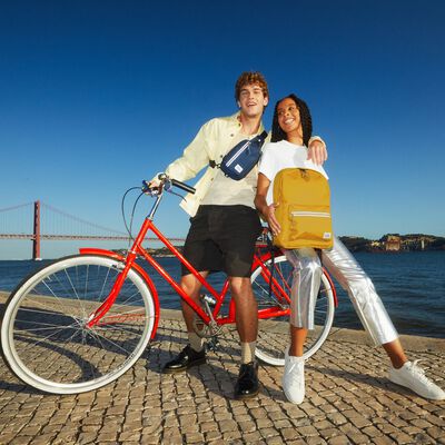 American Tourister BrightUp Sling Bag in the color .