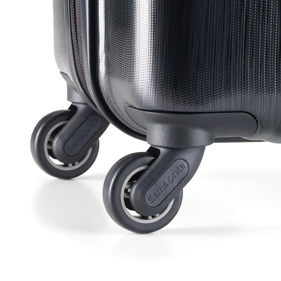 Samsonite Winfield NXT Spinner CarryOn™