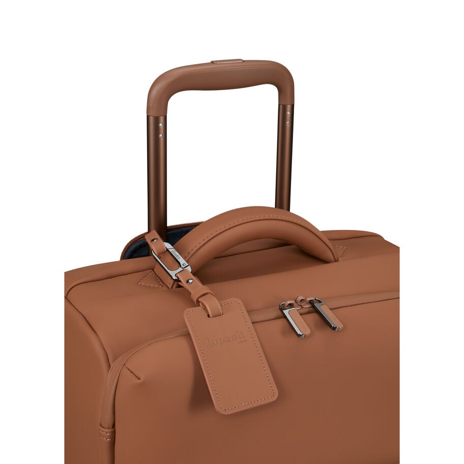 Lipault LOST IN BERLIN Valise Cabin 2.0 in the color Brun ch&acirc;taigne. image number 3