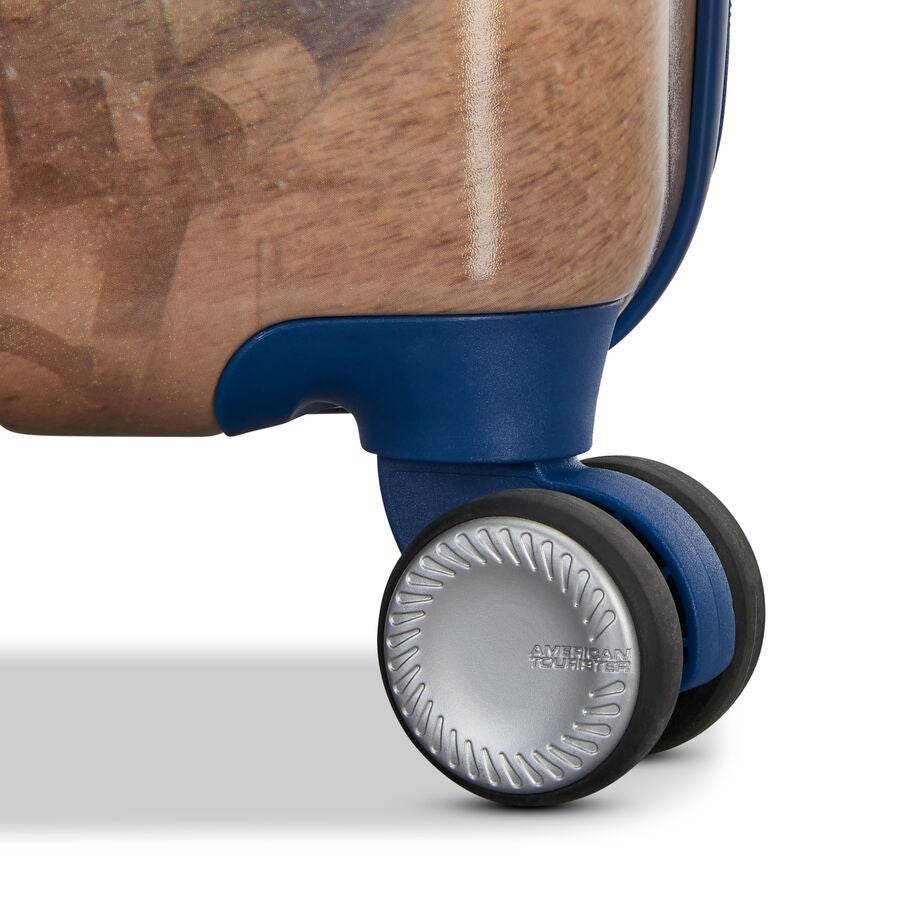 American Tourister Star Wars Spinner Small in the color Star Wars R2D2. image number 6