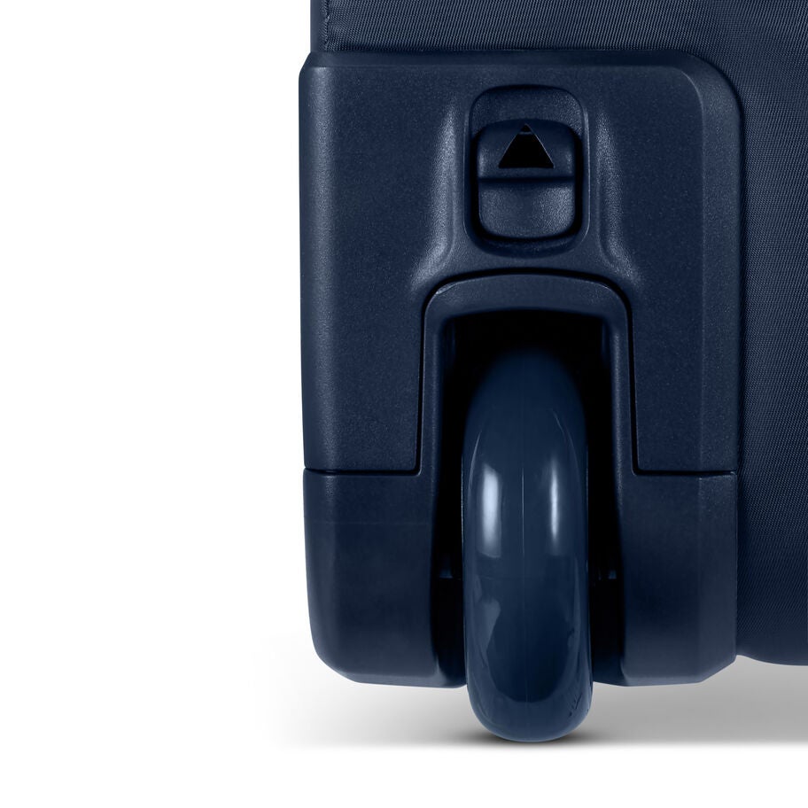 Lipault Foldable Plume Mini Cabin in the color Navy. image number 6