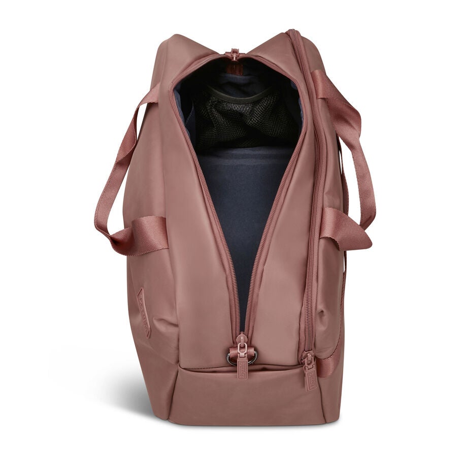 Lipault City Plume Sac 24 Heures in the color Bois de Rose. image number 2