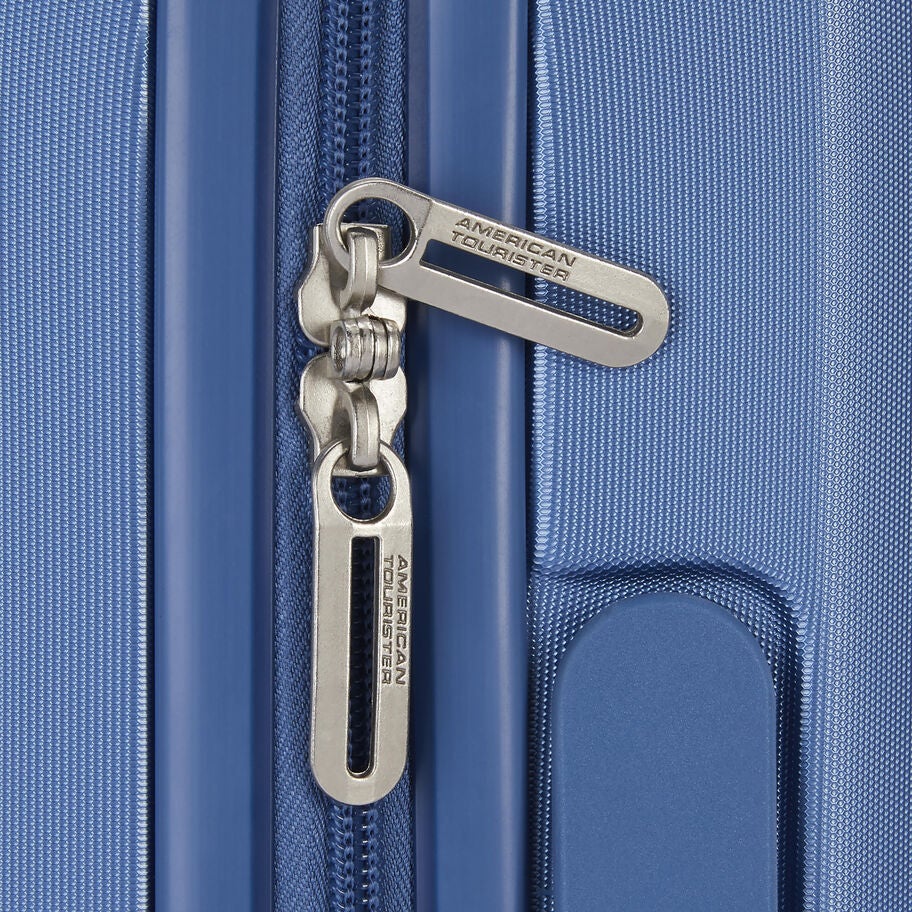 American Tourister Stratum 3.0 Spinner Carry-On&trade; in the color Elemental Blue. image number 4