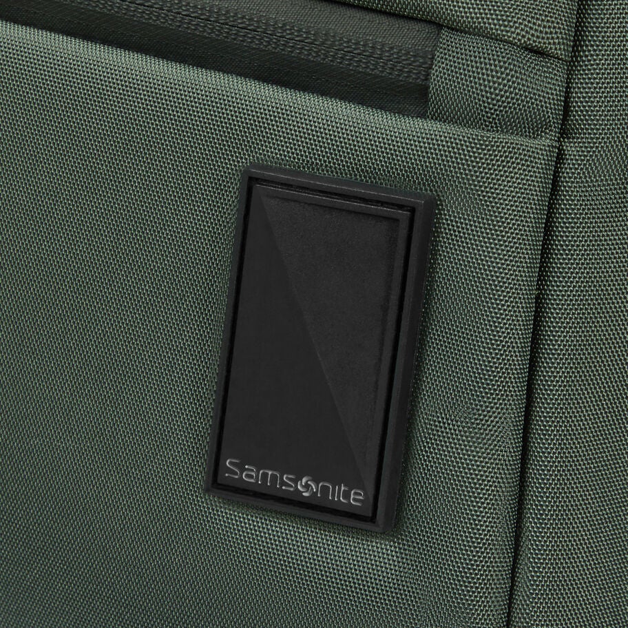 Samsonite Vaycay Duffle (20.5") in the color Pistachio Green. image number 6