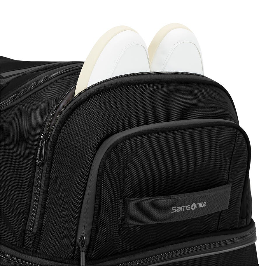 Samsonite Detour Medium Journey 29" Wheeled Duffle in the color Olive. image number 4