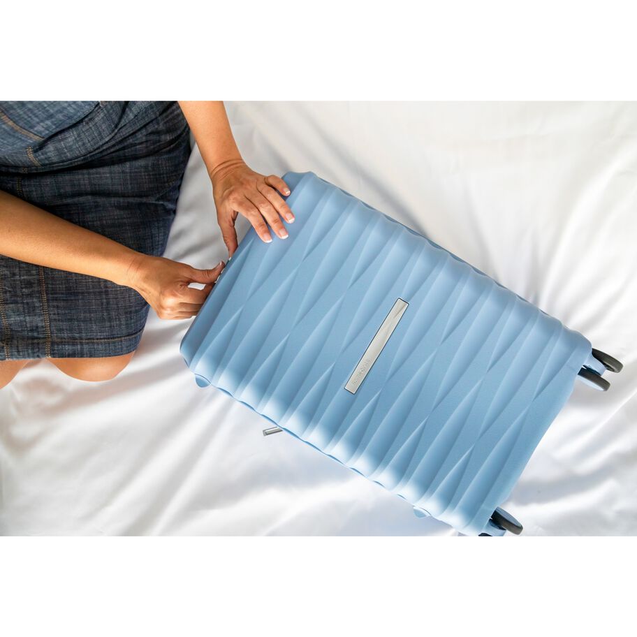 Samsonite Voltage DLX valise de cabine &agrave; roues in the color Bleu. image number 10
