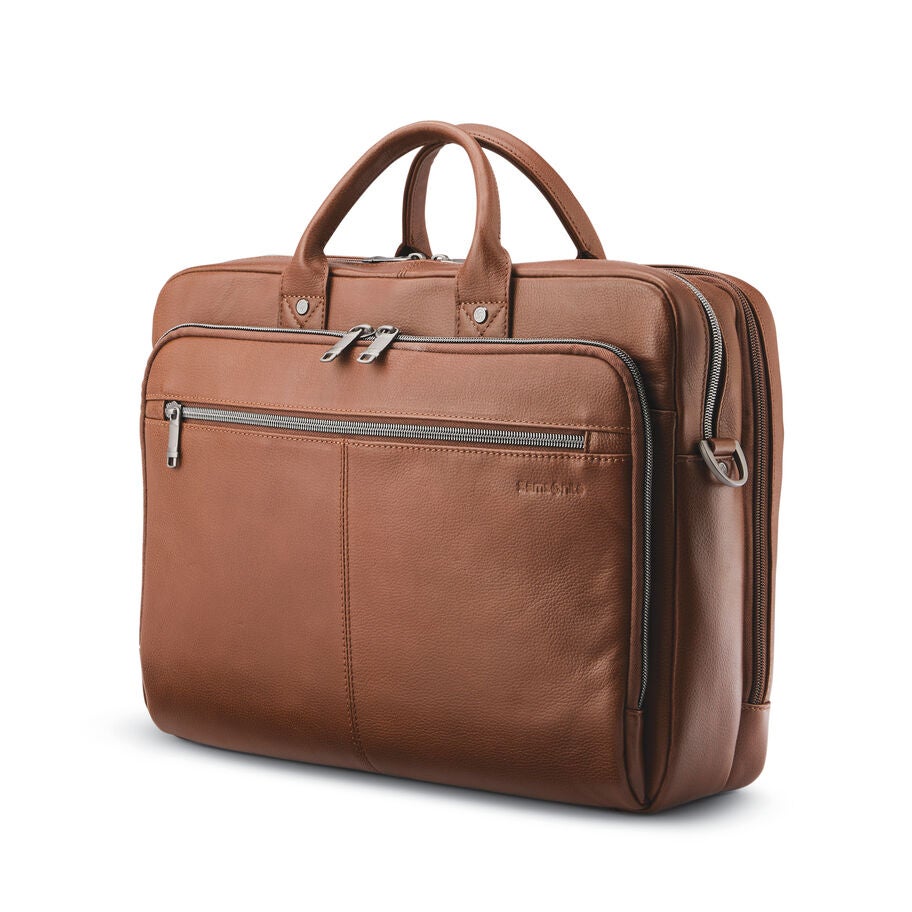 Samsonite Classic Cuir Ouverture par le haut in the color Cognac. image number 0