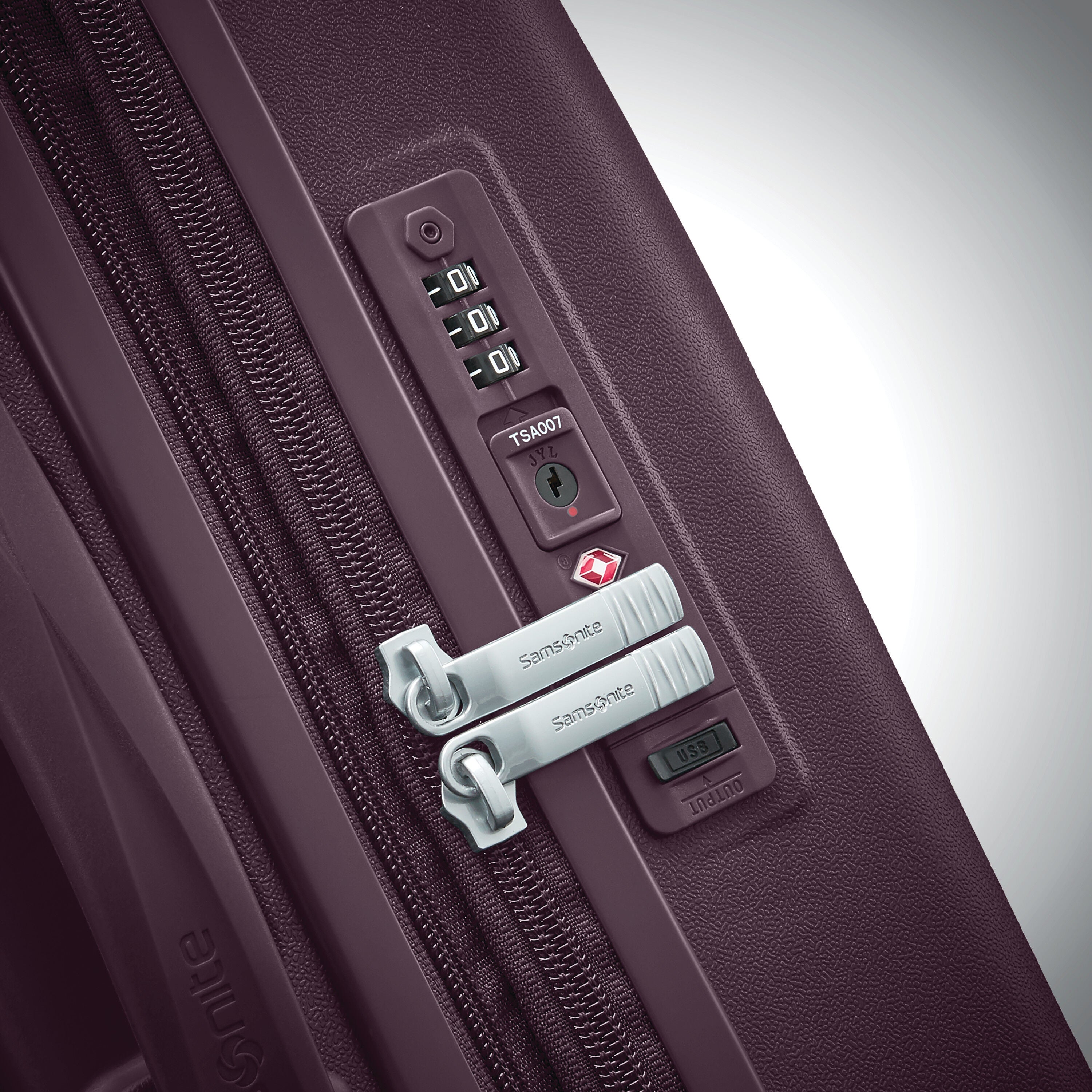 Buy Samsonite Voltage DLX Spinner Carry On for CAD 330.00