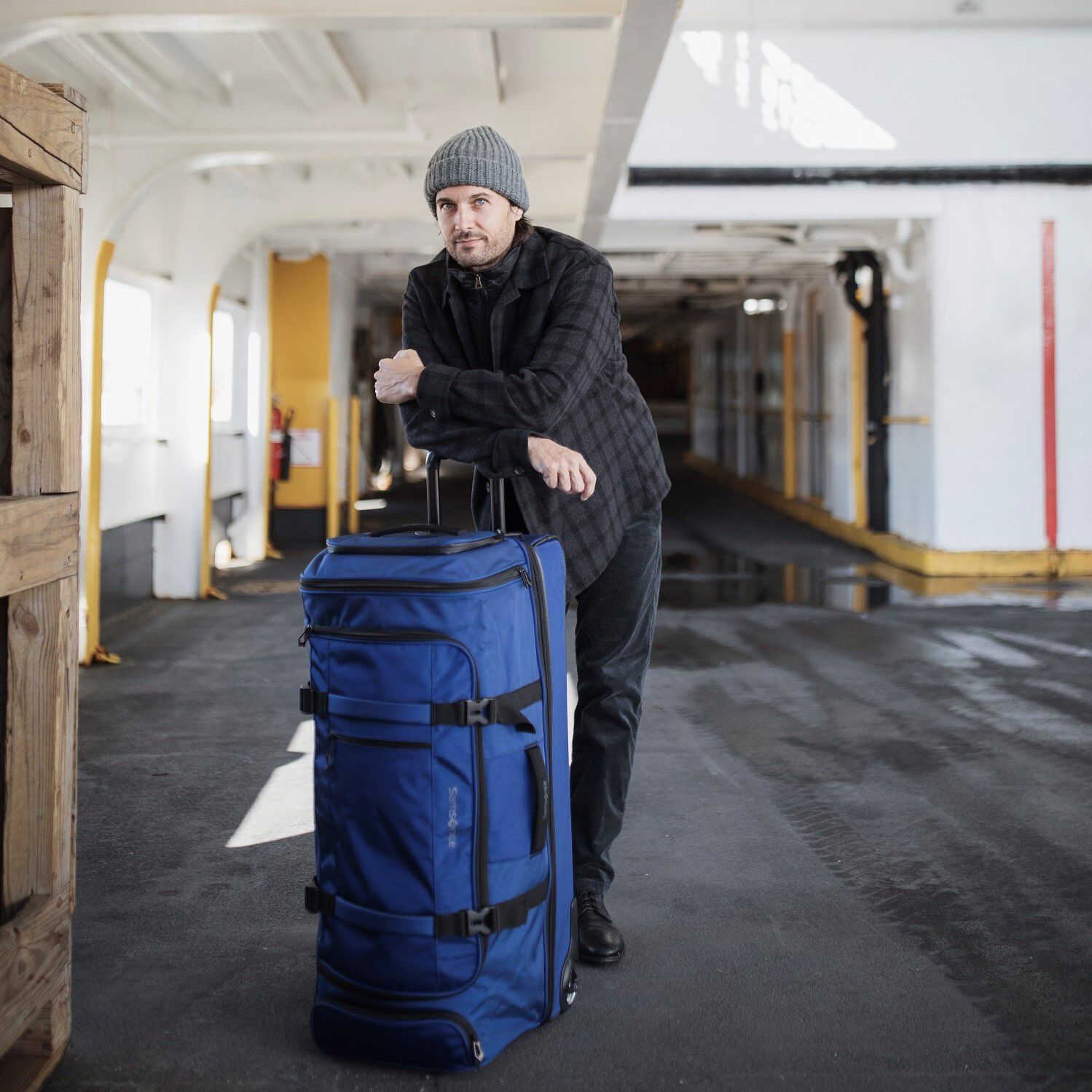 Detour 34 Wheeled Duffle Luggage Samsonite Canada