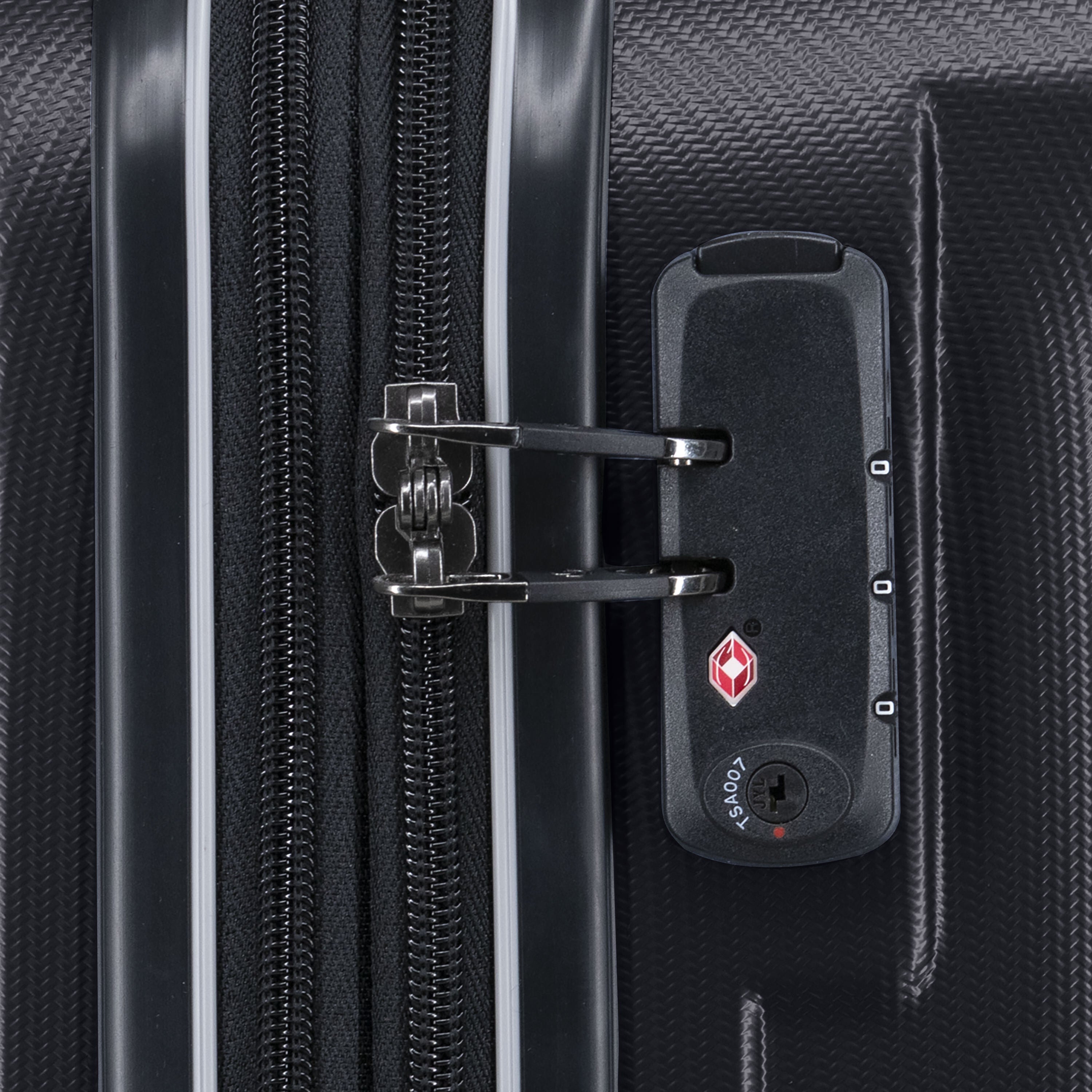 Samsonite Tribute Pro Spinner Medium
