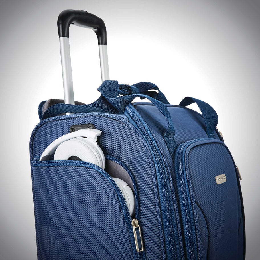 Samsonite Spinner Underseater w/ USB Port in the color Ocean. image number 4