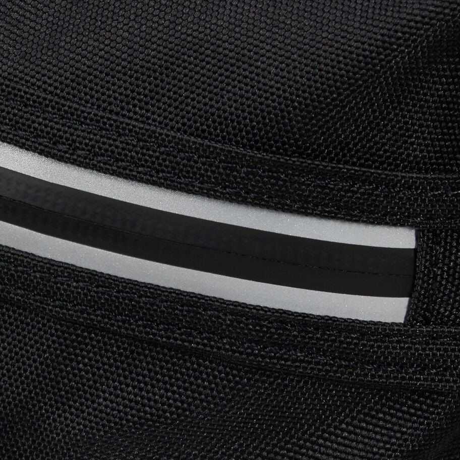 American Tourister BrightUp Sac &agrave; Dos in the color Noir. image number 8
