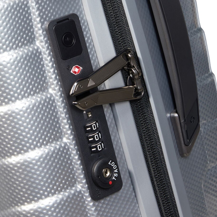 Samsonite Proxis Spinner Carry-On&trade; in the color Silver. image number 5