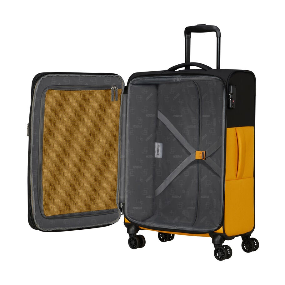 American Tourister Daring Dash valise moyen &agrave; roues in the color Noir/Jaune. image number 1